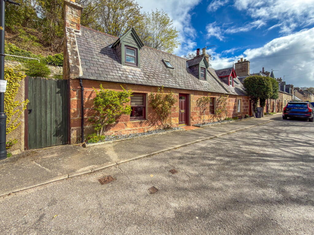 Main image of property: 1 St. Gilbert Street, Dornoch, Sutherland IV25 3SL