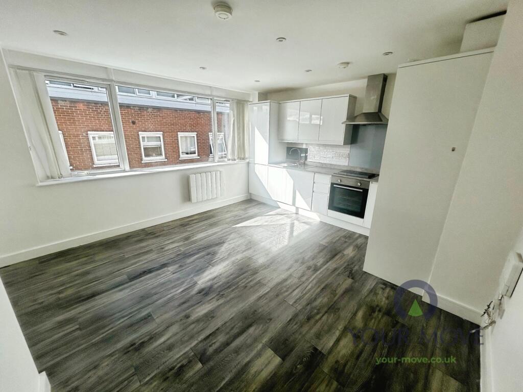 Apartment in Milton Keynes, Bedford - View 2