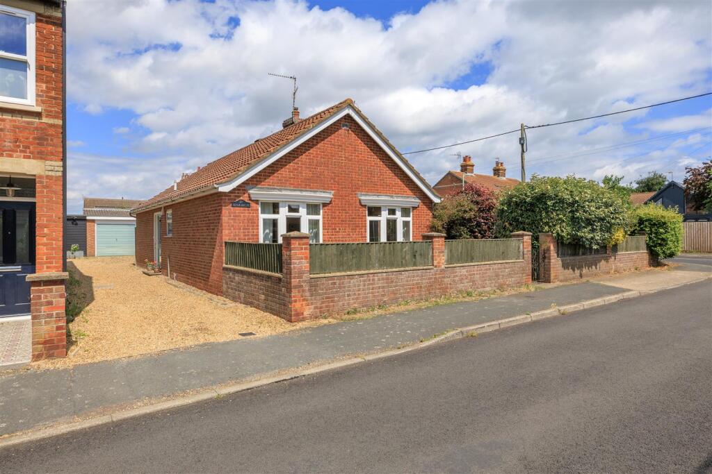 Main image of property: Mount Pleasant, Reydon, Southwold