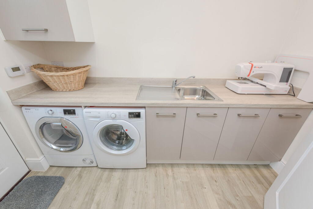 Additional image 6 of Alstonefield Close, Amington Garden Village