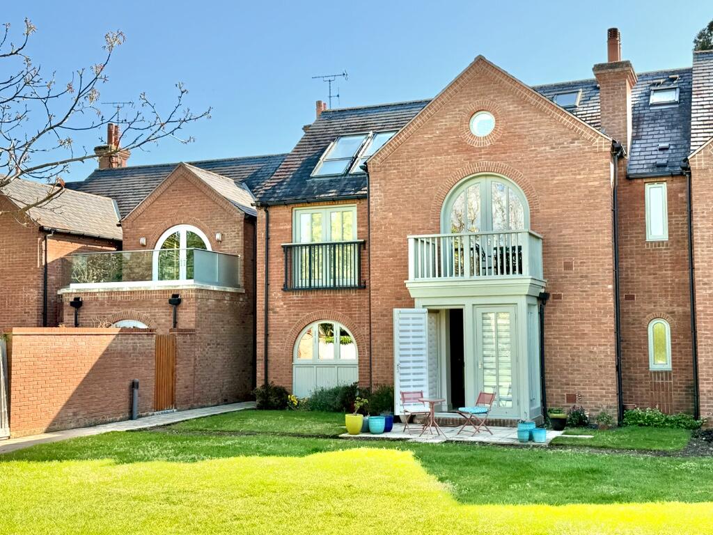 Main image of property: Sequoia Mews, Shipston Road, Stratford-Upon-Avon, Warwickshire, CV37