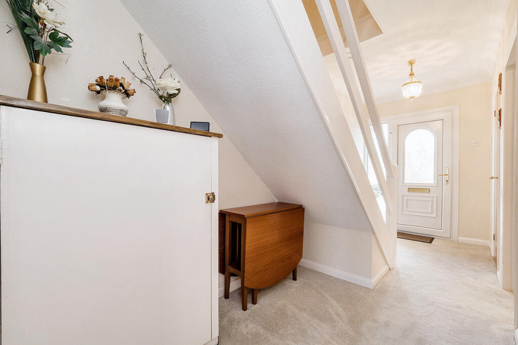 House in London, Collier Row - View 4