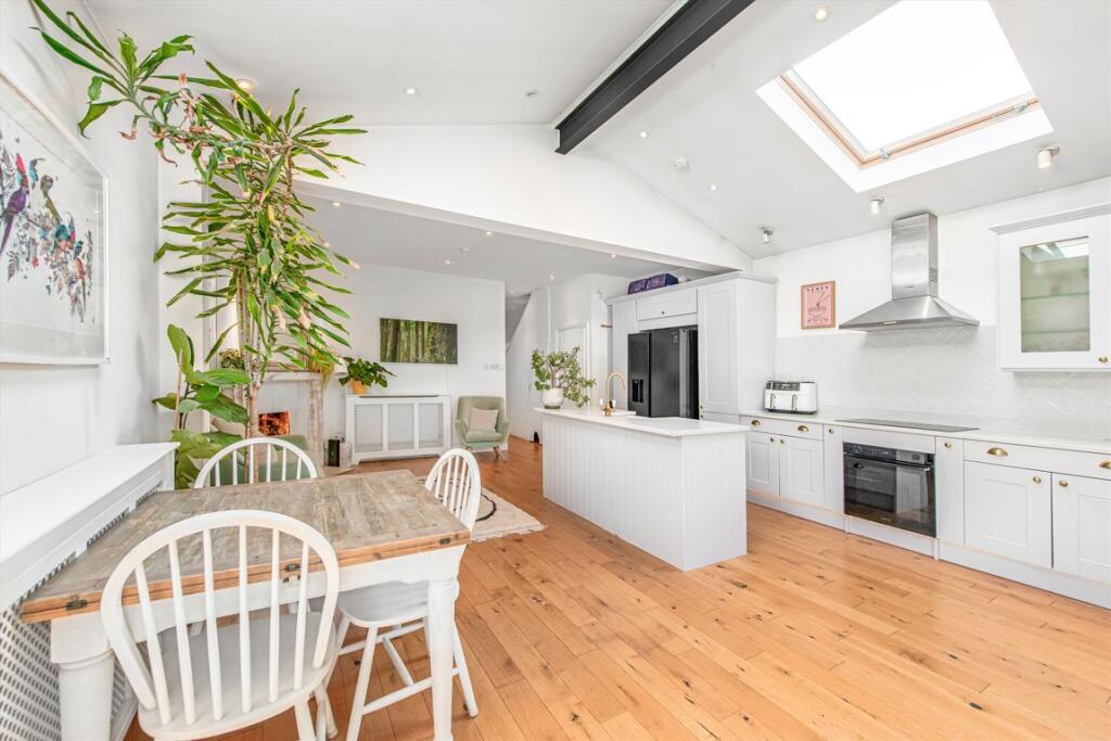 Main image of property: Inglemere Road, Tooting