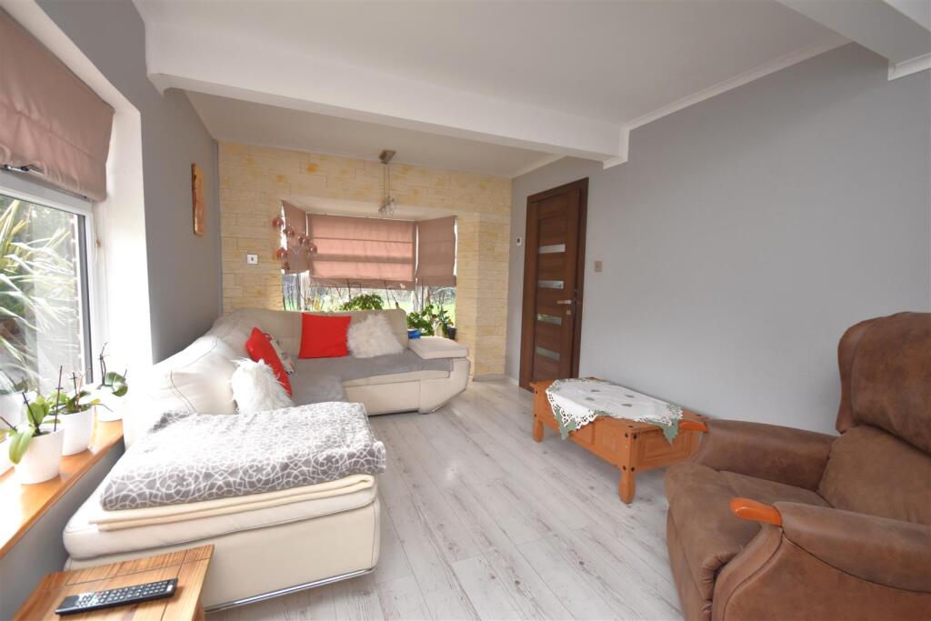 House in Neston, Little Neston - View 5