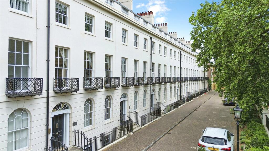 Main image of property: Albion Terrace, London Road, Reading, Berkshire, RG1