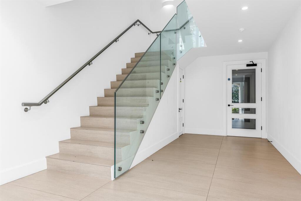 Additional image 3 of New Road, Digswell