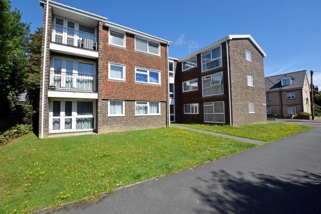 Main image of property: Oakwood Court, Victoria Drive, Bognor Regis, PO21