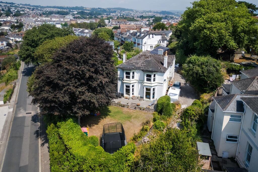 House in Torquay, Torbay - View 2