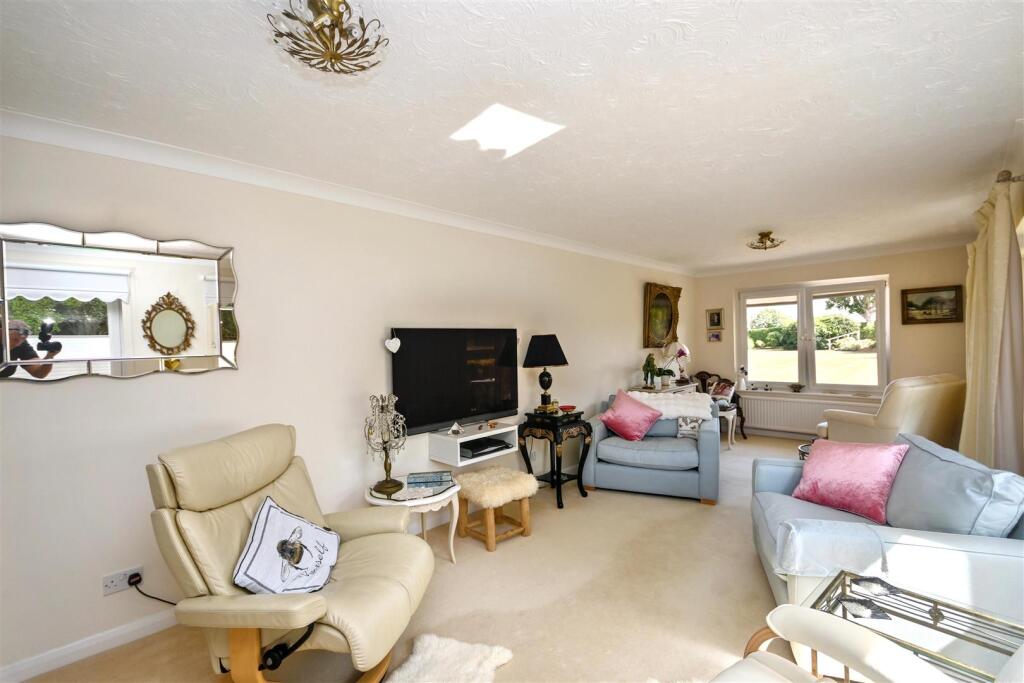 Chesterfield Road, Eastbourne photo 5