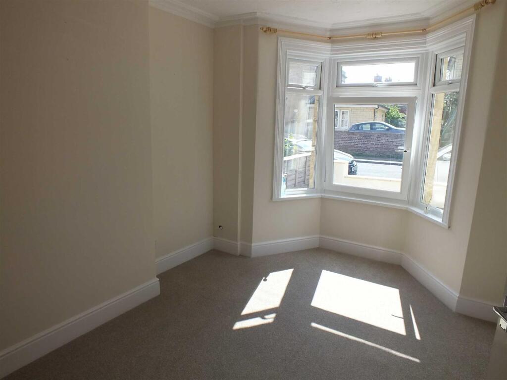 Gloucester Road, Trowbridge - View 6