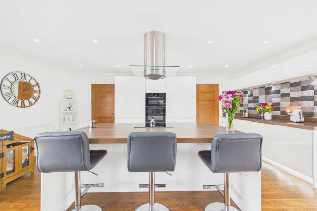 House in Motherwell, North Lanarkshire - View 5
