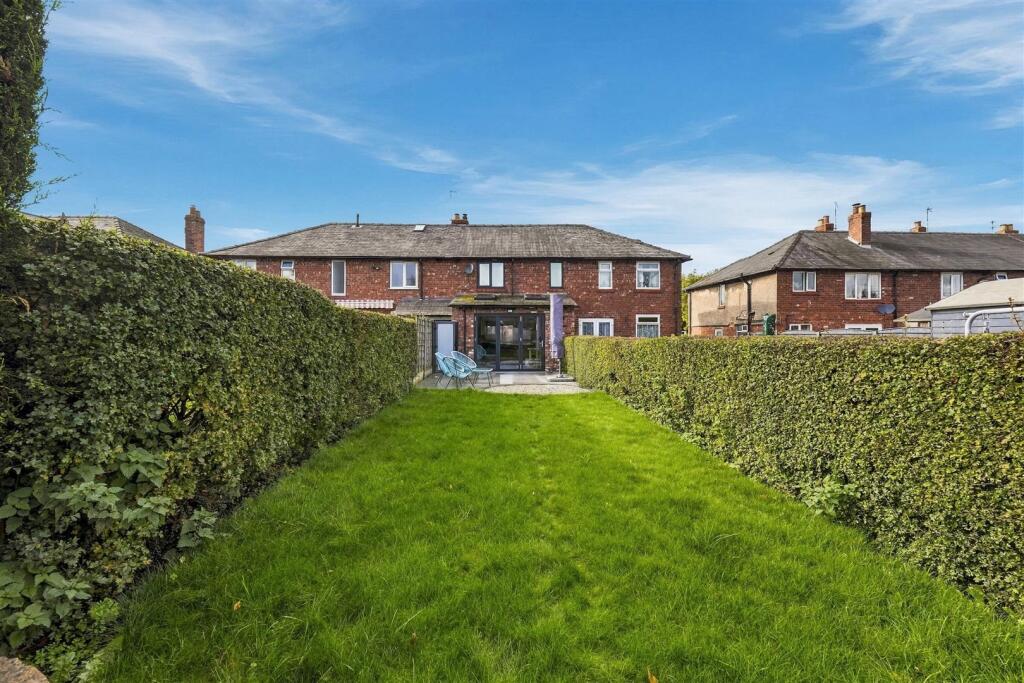 London Road, Lyme Green, Macclesfield photo 4