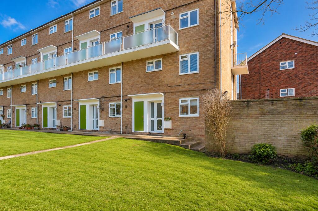 Main image of property: The Ridgeway, St Albans, Hertfordshire, AL4