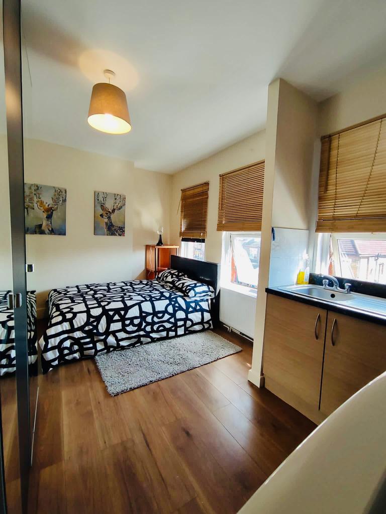 Main image of property: West Green Road, N15 5AA