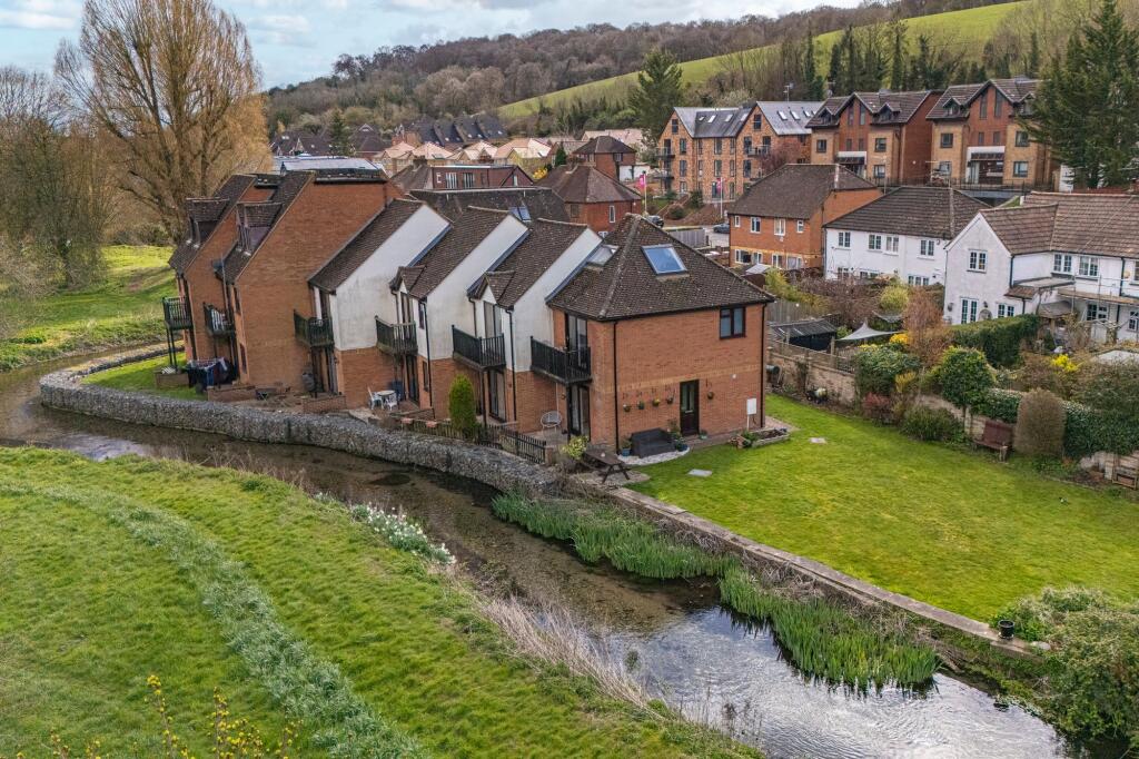 Main image of property: Kingsmead Road, High Wycombe, HP11