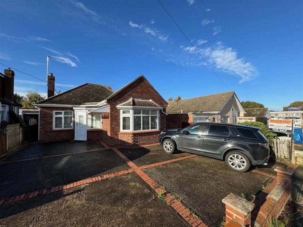 Main image of property: Mountview Road, Clacton-On-Sea