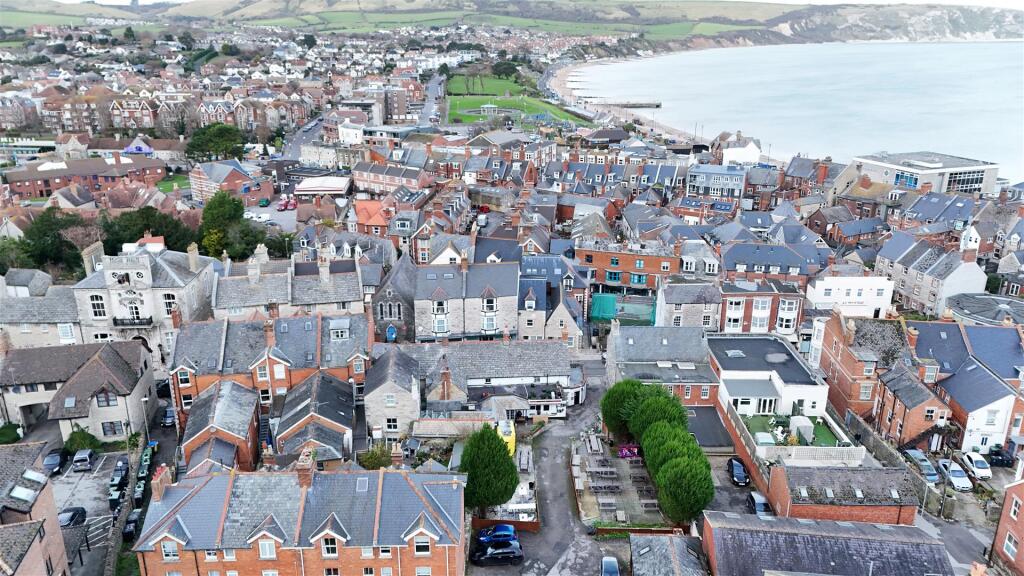 High Street, Swanage photo 4