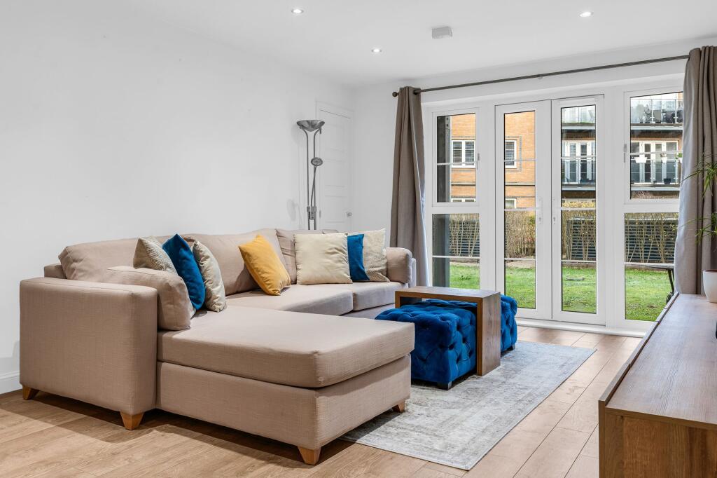 Apartment in Stevenage - View 4