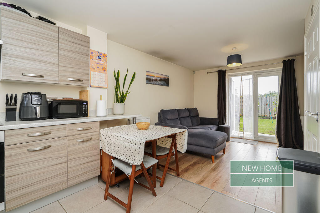 House in Wakefield - View 4