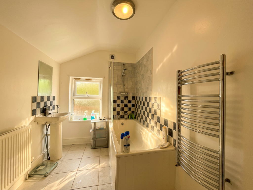 1 bedroom house for rent