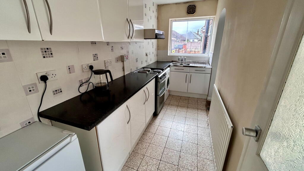 Thames Drive, Orrell, Wigan, WN5 8NS photo 3