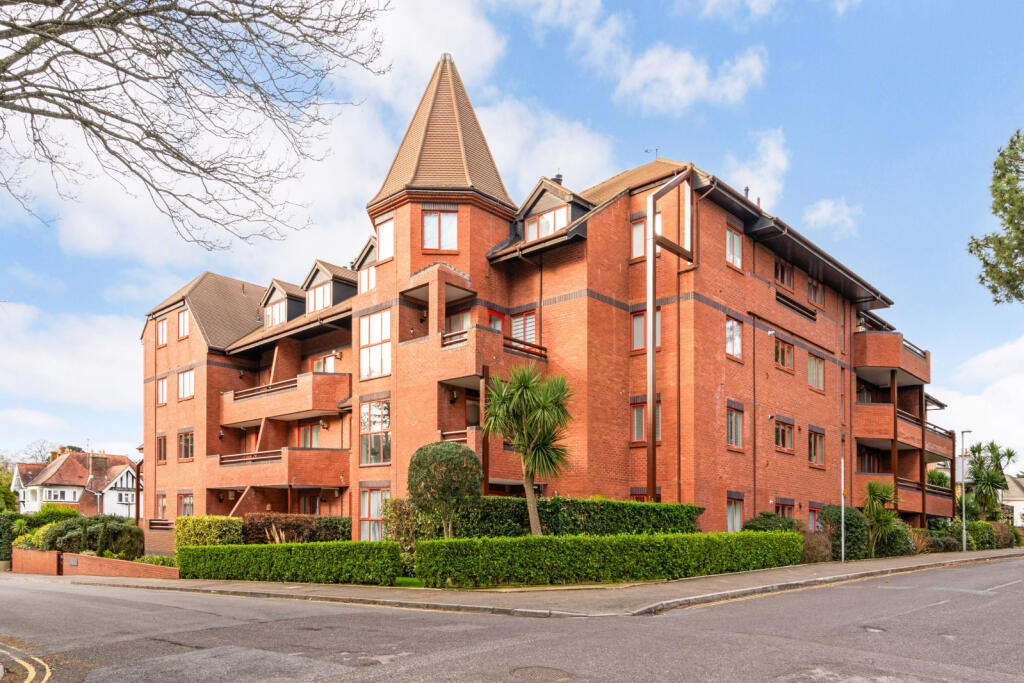 Apartment in Poole - View 2