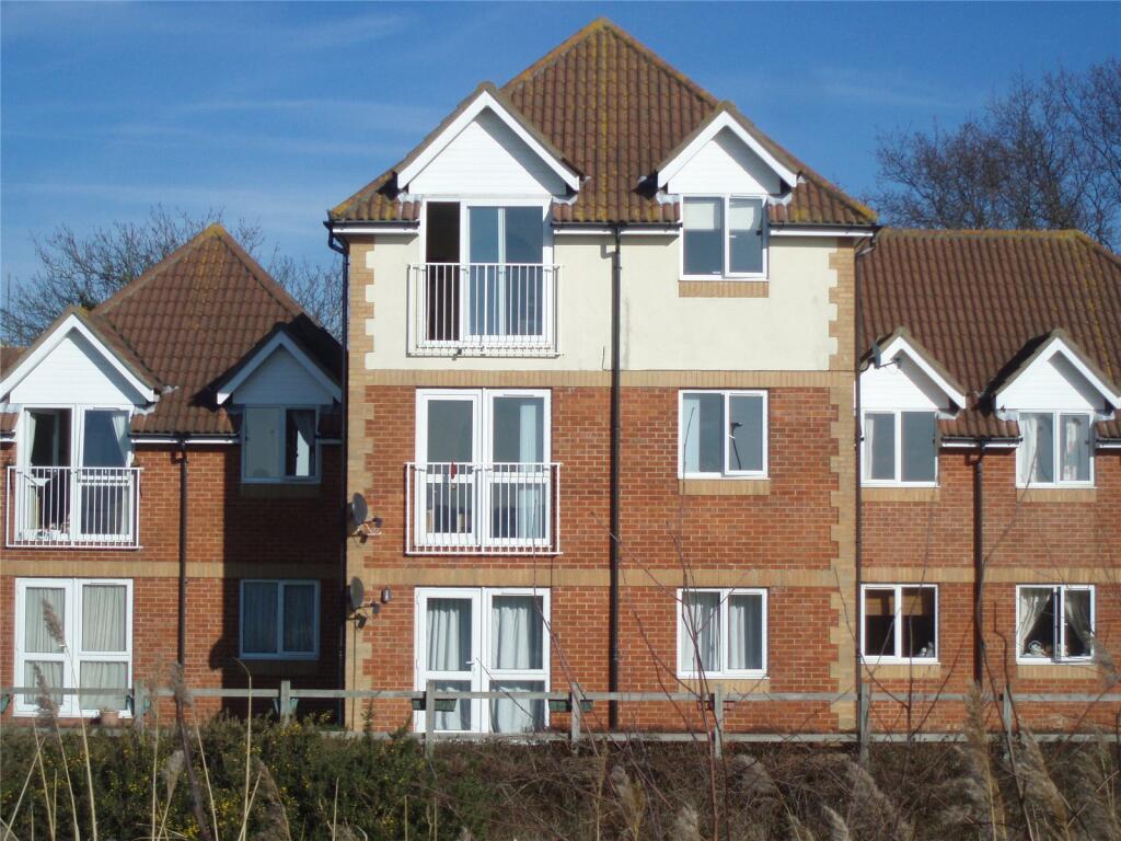 2-bed apartment on Abbeywater Court, 2 Weston Lane, Southampton, Hampshire, SO19, £175,000