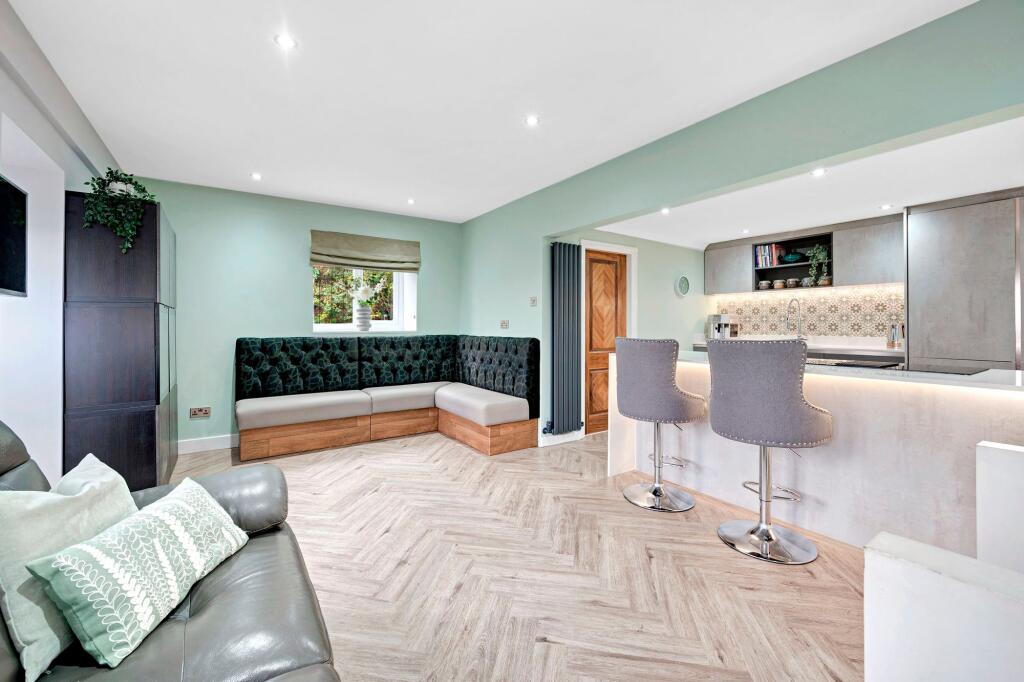 Two Brooks Lane, Hawkshaw photo 5