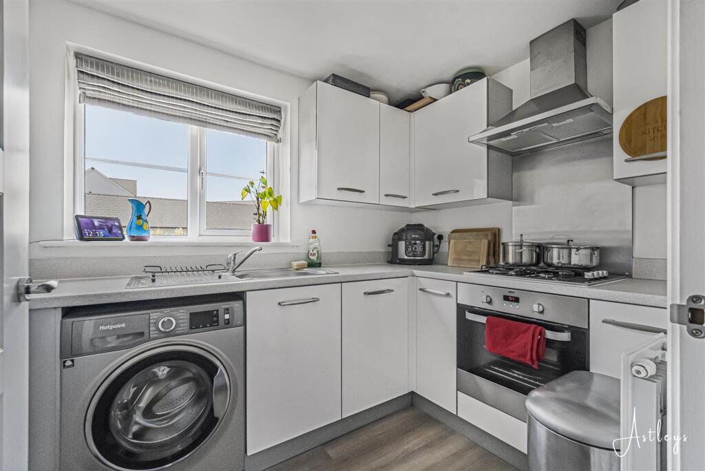 Apartment in Swansea, Bon-y-maen - View 4