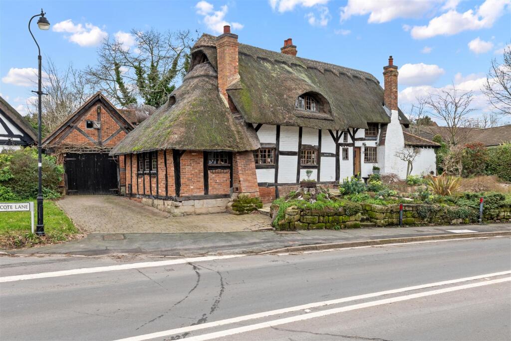 Main image of property: Warwick Road, Leek Wootton, Warwick