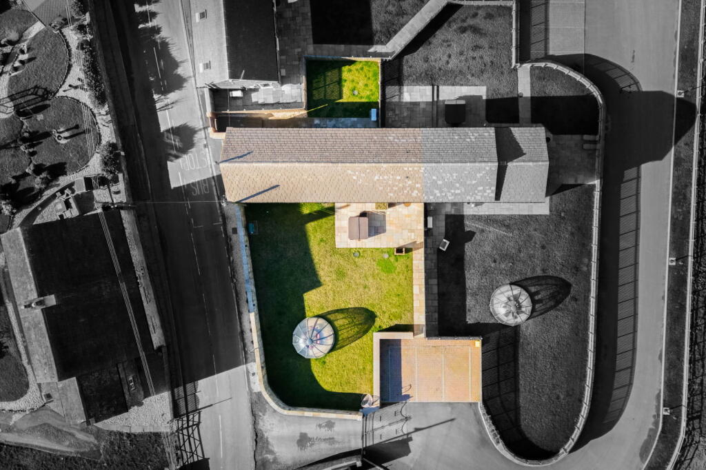 Wintersett Lane,Wintersett,Wakefield,West Yorkshire,WF4 2FT photo 4