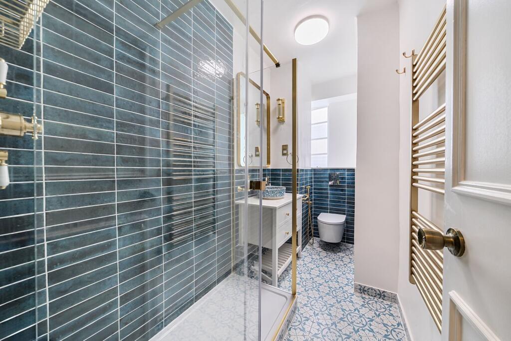 Apartment in London - View 5