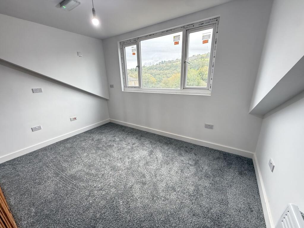 Apartment in Calderdale, West Yorkshire - More