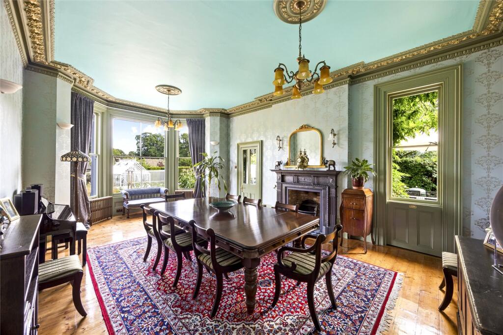 House in Burgess Hill, World's End - View 4