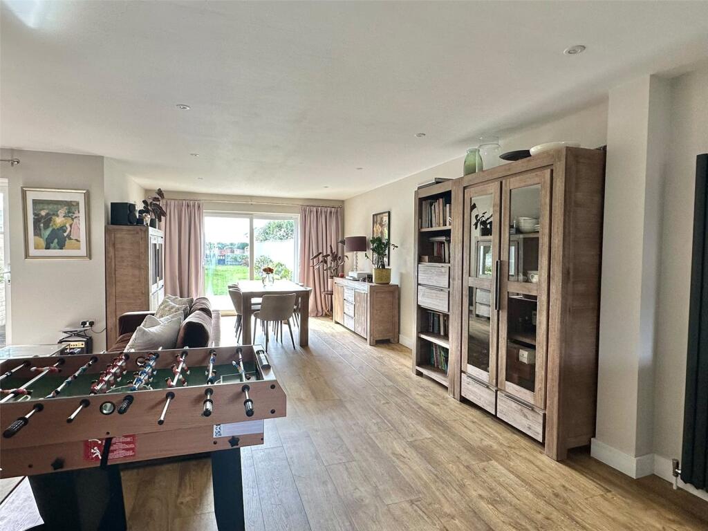 House in New Forest, Milford-on-Sea - View 5