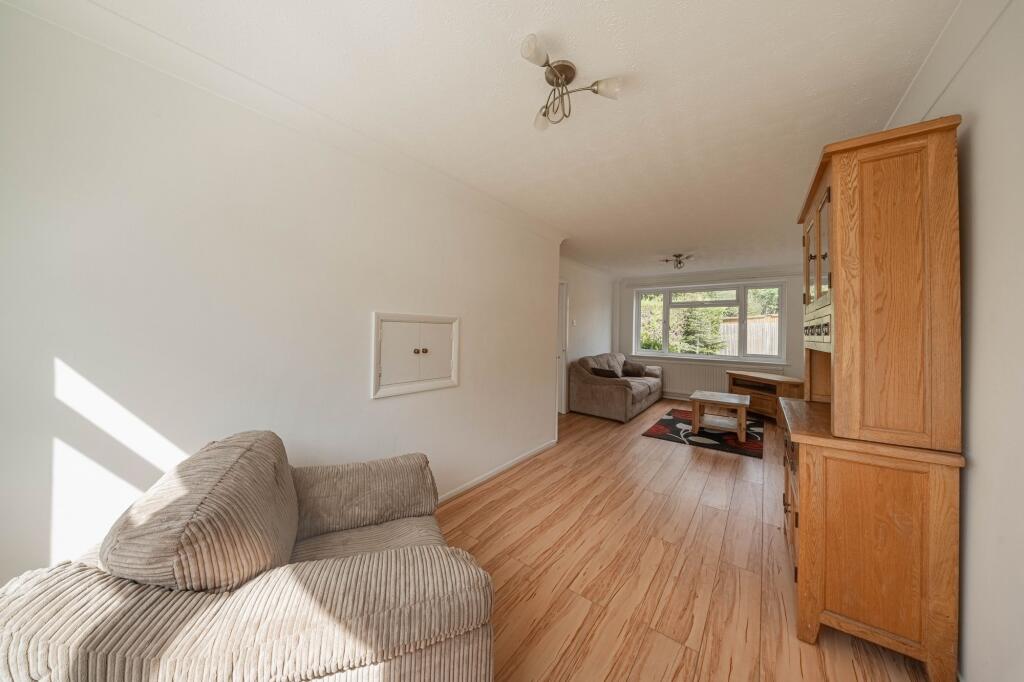 House in Haywards Heath - More