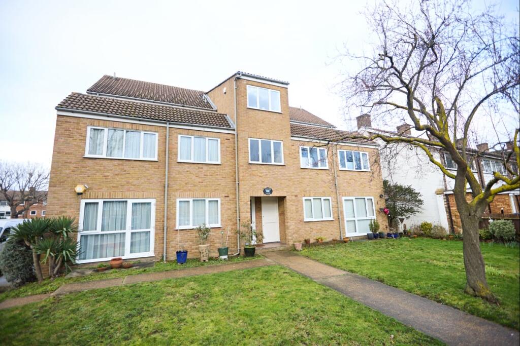 Main image of property: Eltham Road, London, SE12