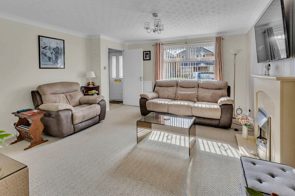 Sylvan Drive, Burnley photo 4