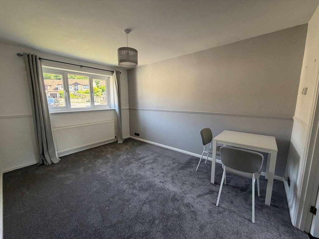 Apartment in Midsomer Norton, Bath and North East Somerset - View 3
