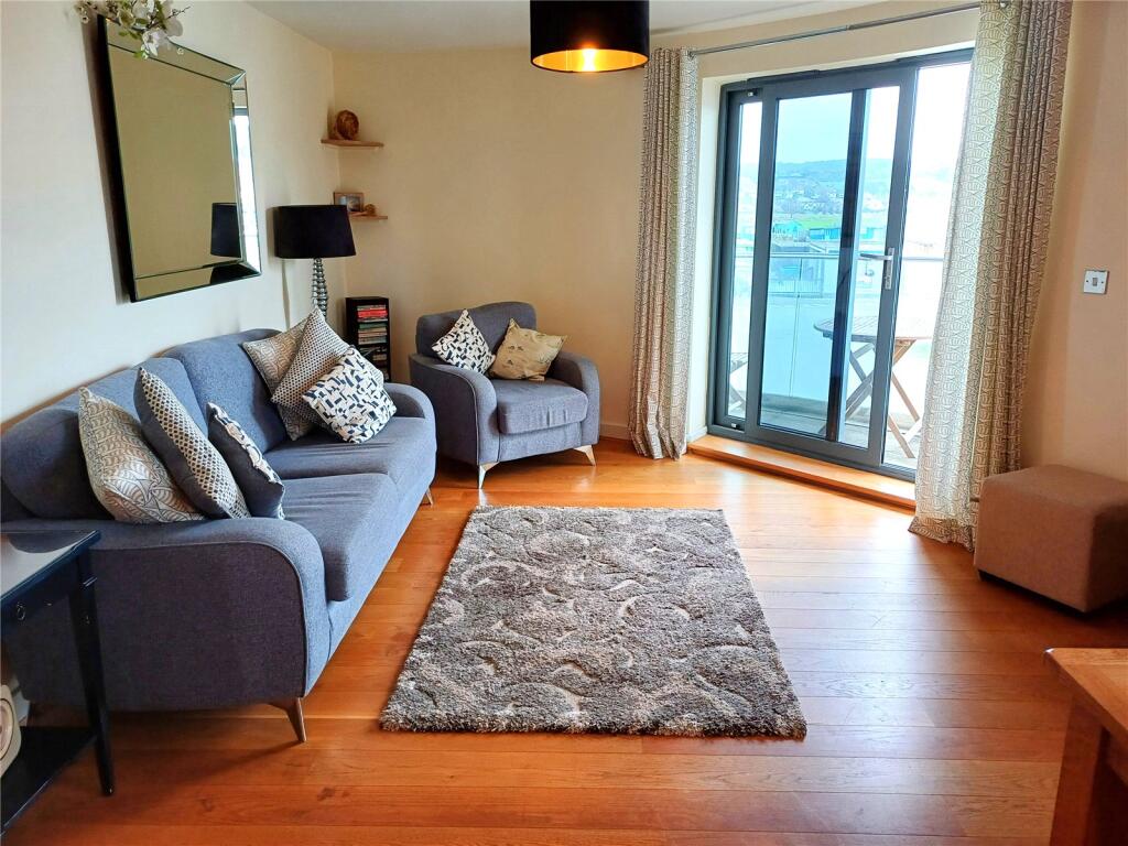 The Boardwalk, Quay West, West Bay, Bridport, Dorset, DT6 photo 3