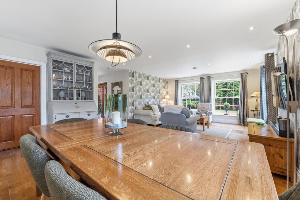 House in South Kesteven, Long Bennington - More