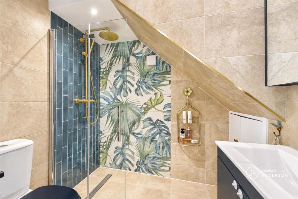 House in London, Roehampton - View 4