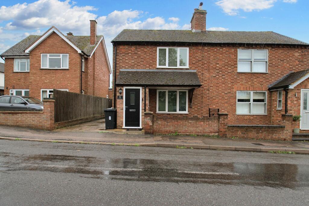 3-bed semi-detached on The Brache, Maulden, MK45, £450,000