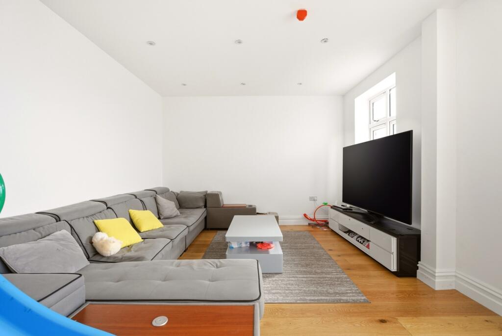 Additional image 4 of Grove Road, Harpenden, Hertfordshire, AL5