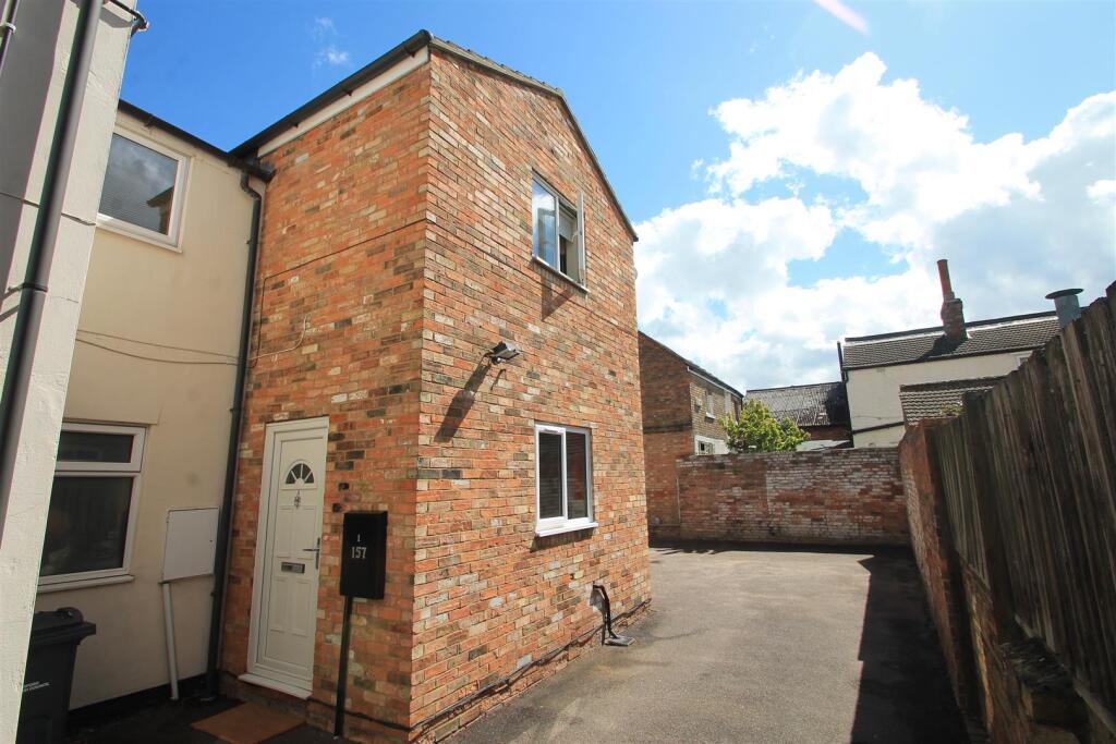 Main image of property: Castle Road