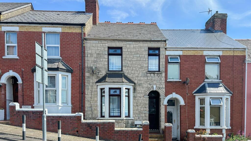 2-bed terraced on Trinity Street., Barry, £220,000