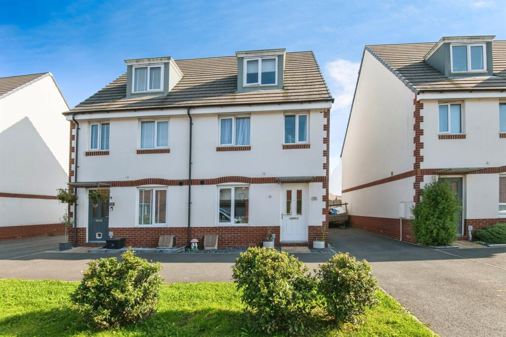 Main image of property: Lace Crescent, TIVERTON