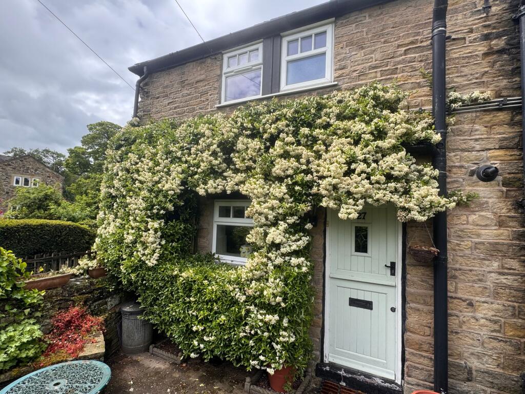 Main image of property: Moor End Road, Mellor, SK6
