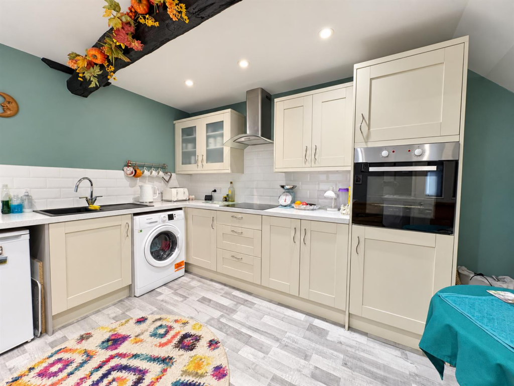 House in Worcester - More