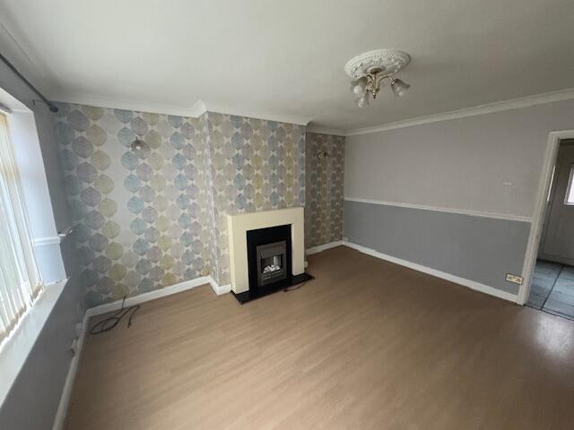 House in Leeds, West Yorkshire - View 5